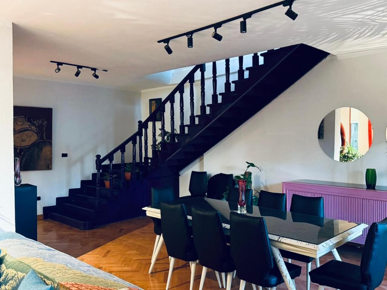 Apartment Colorful Edgy Duplex